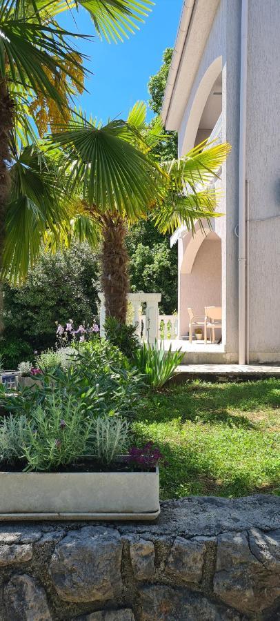 Luxury Apartment Isabel Volosko Exterior photo